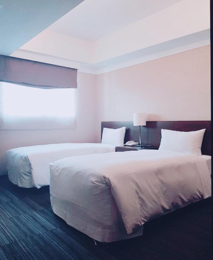 Onetel - Ximen Hotel Zhonghe  Exterior photo
