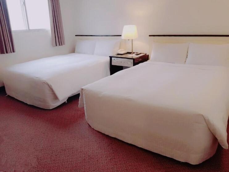 Onetel - Ximen Hotel Zhonghe  Exterior photo